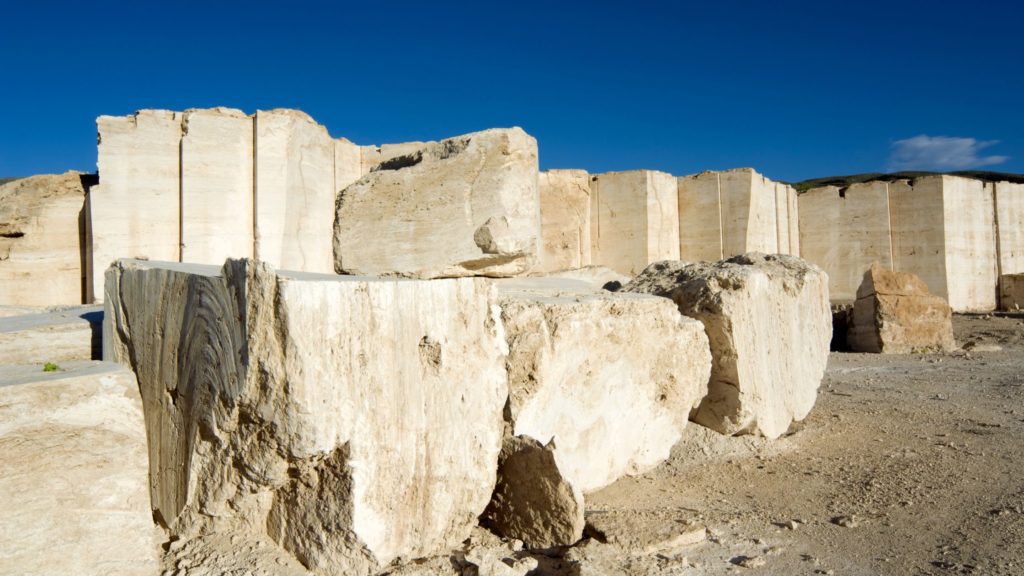 Mexican-quarries-of-travertine-stone